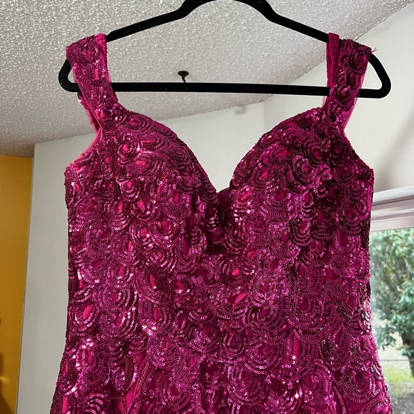 Clarisse Fuchsia Sequin Prom Dress - Picture 4 of 15